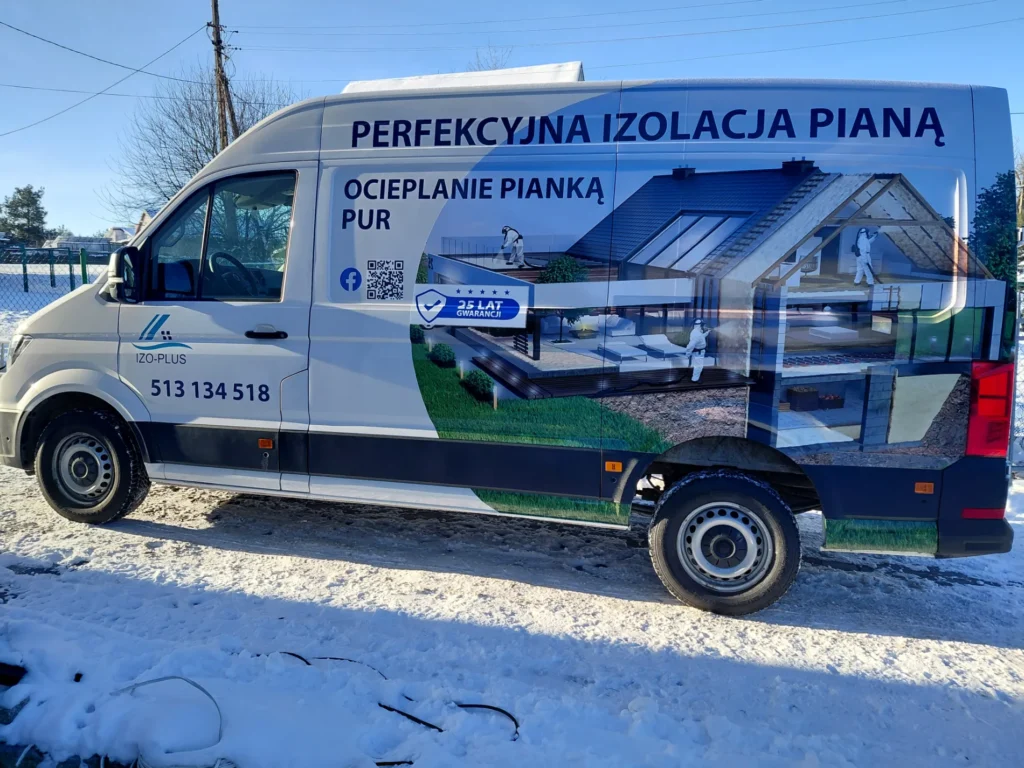 Bus firmowy IZO PLUS